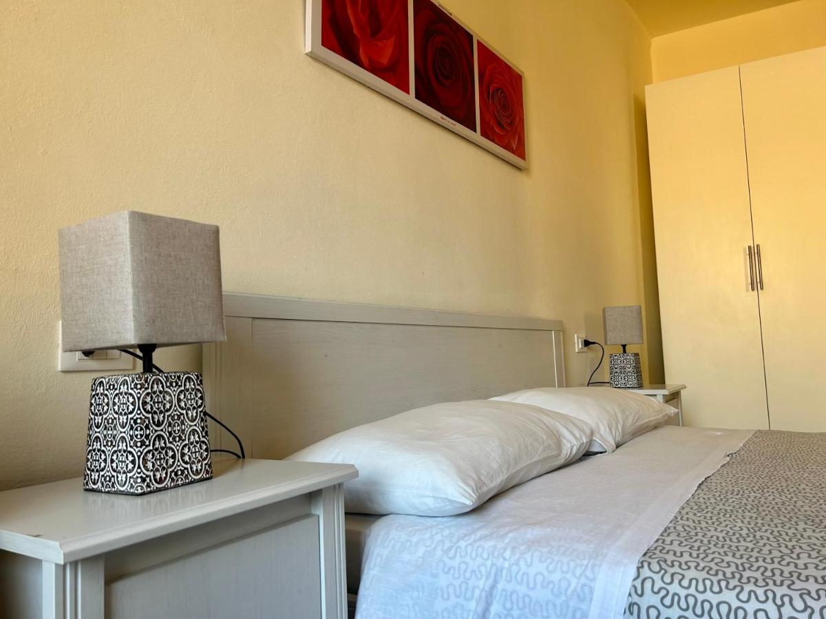 Apartment Nel Centro Della Citta ปิสโตยา ภายนอก รูปภาพ