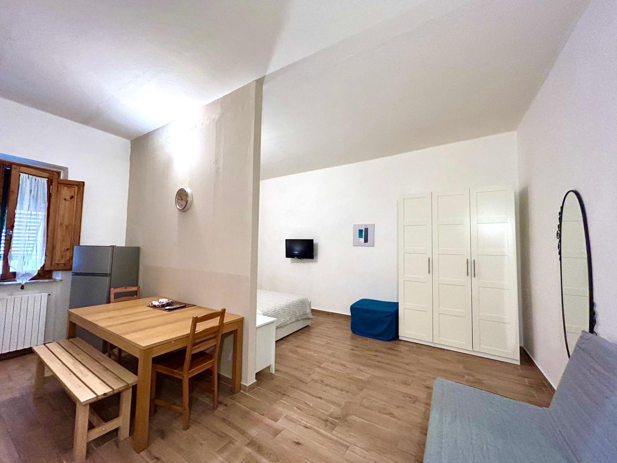 Apartment Nel Centro Della Citta ปิสโตยา ภายนอก รูปภาพ
