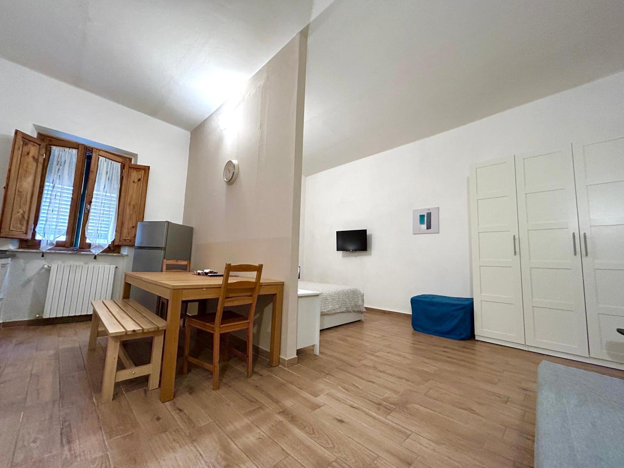 Apartment Nel Centro Della Citta ปิสโตยา ภายนอก รูปภาพ